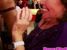 Authentic homemaker indulges in CFNM festivities with oral delights