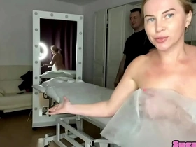 SugarNadya indulges in intimate massage, explores wet desires